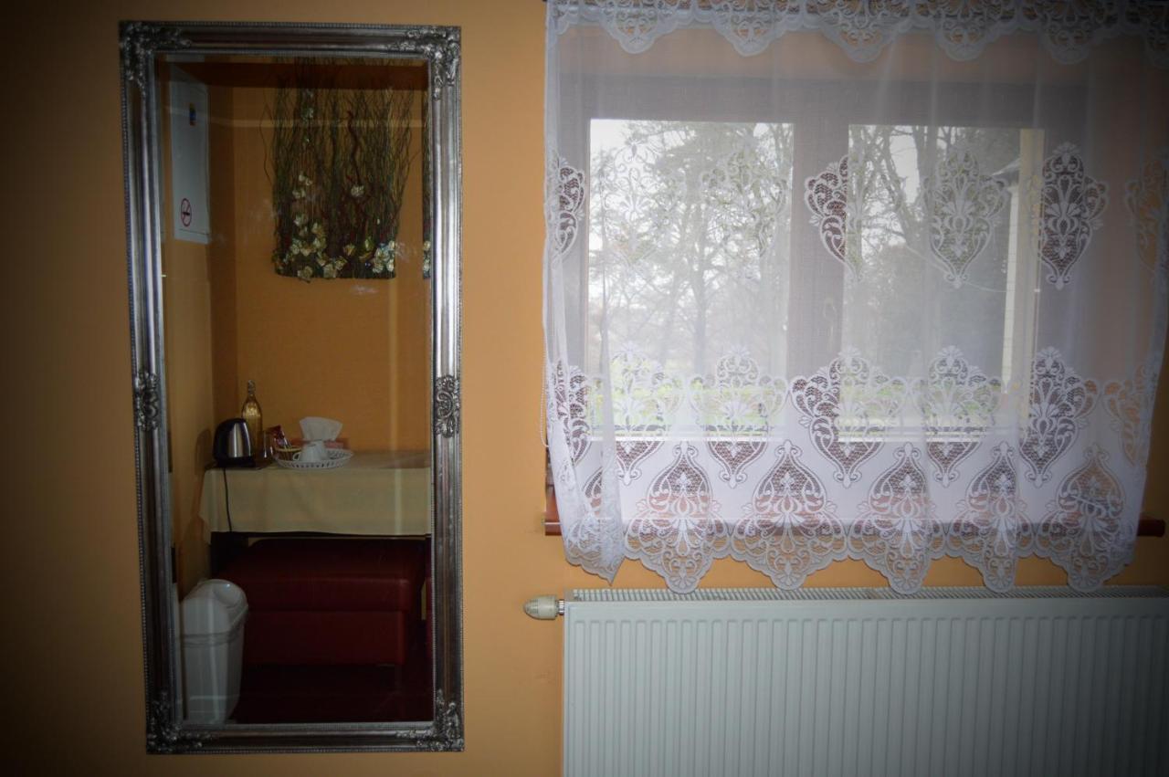 Penzion Pri Kastieli Zaturcie Martin Buitenkant foto